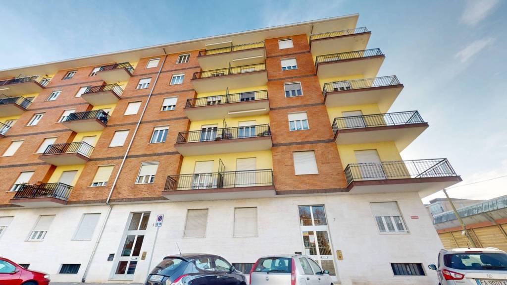 appartamento in vendita a Beinasco in zona Borgaretto