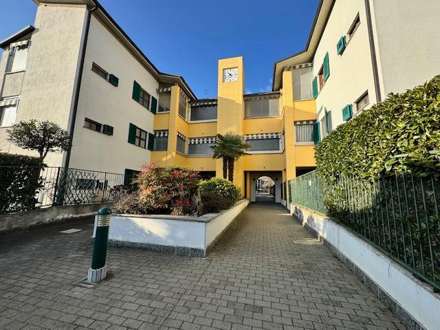 appartamento in vendita a Beinasco in zona Borgaretto