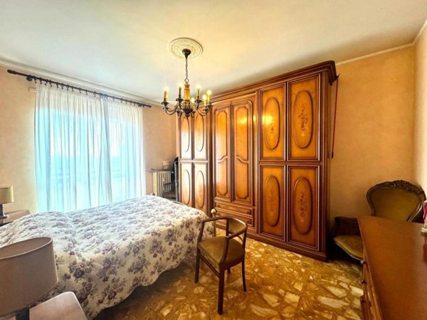 appartamento in vendita a Beinasco in zona Borgaretto