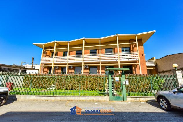 negozio in vendita a Beinasco in zona Fornaci