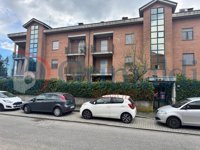 appartamento in vendita a Beinasco in zona Borgaretto