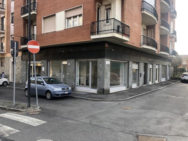 negozio in vendita a Beinasco