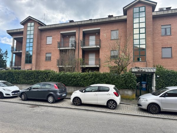 appartamento in vendita a Beinasco in zona Borgaretto