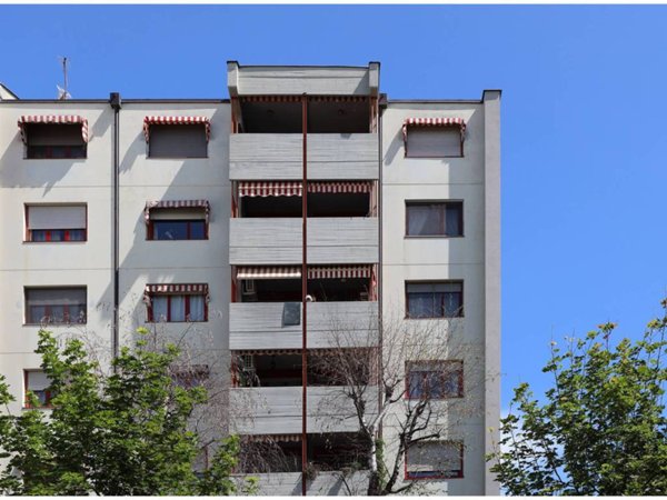 appartamento in vendita a Beinasco in zona Borgaretto