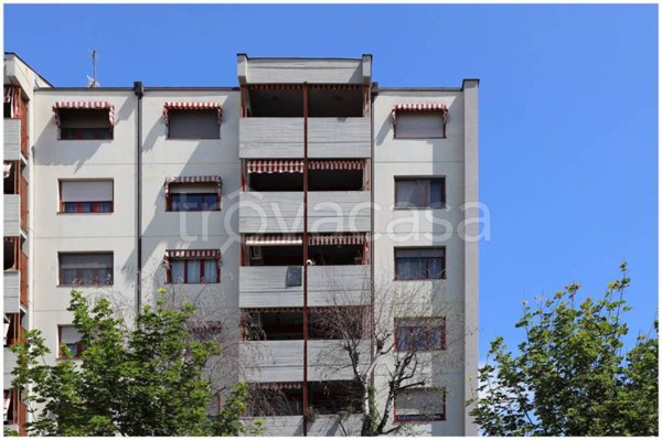 appartamento in vendita a Beinasco in zona Borgaretto