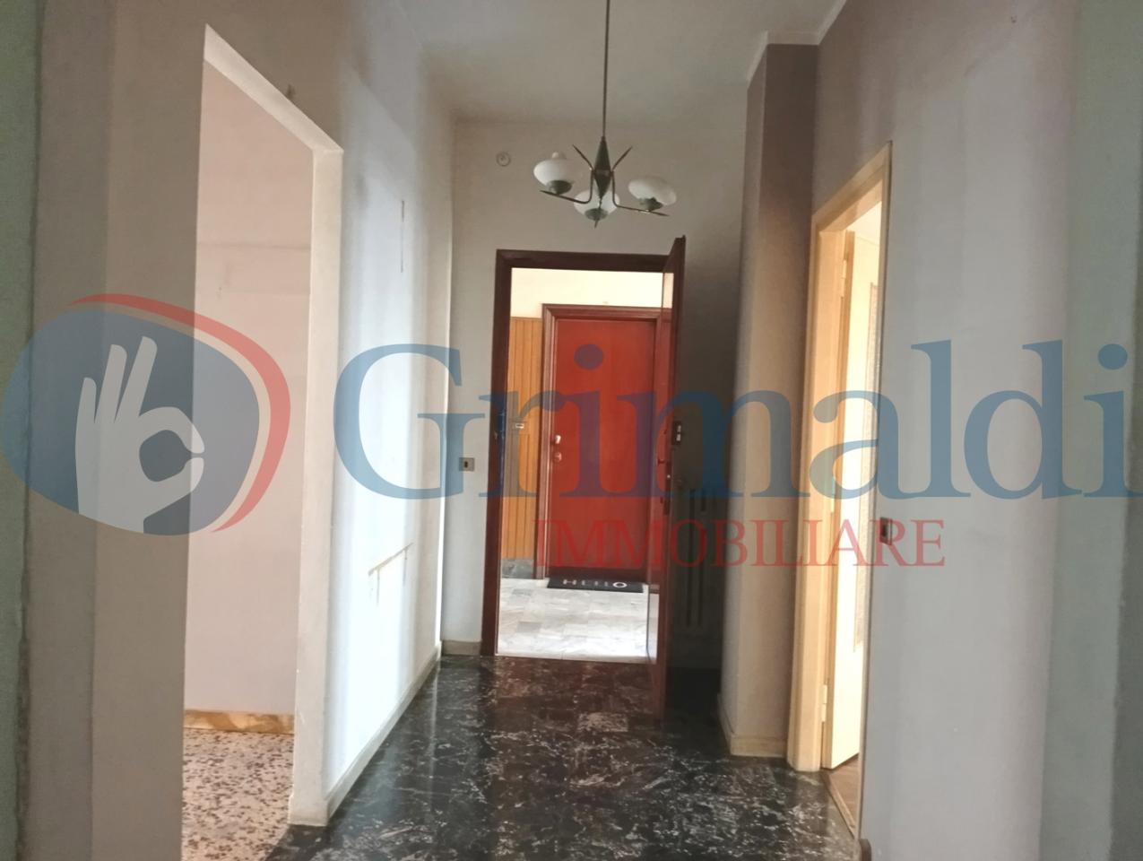 appartamento in vendita a Beinasco in zona Borgaretto