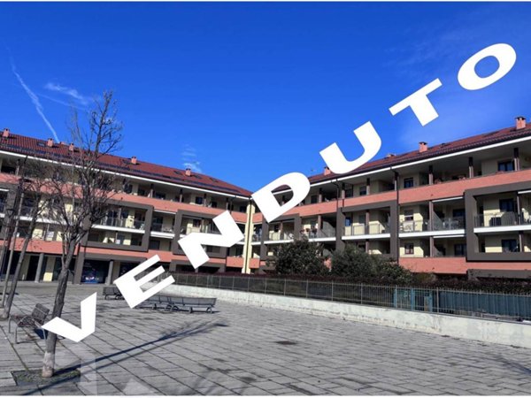 appartamento in vendita a Beinasco in zona Borgaretto