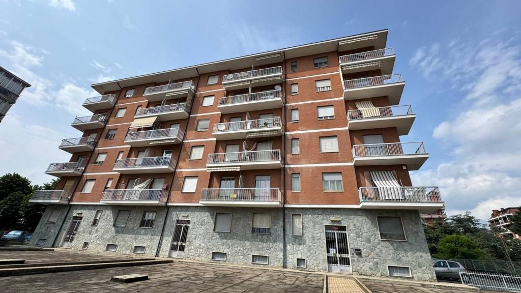 appartamento in vendita a Beinasco