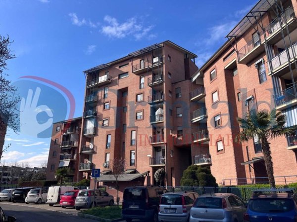 appartamento in vendita a Beinasco in zona Borgaretto