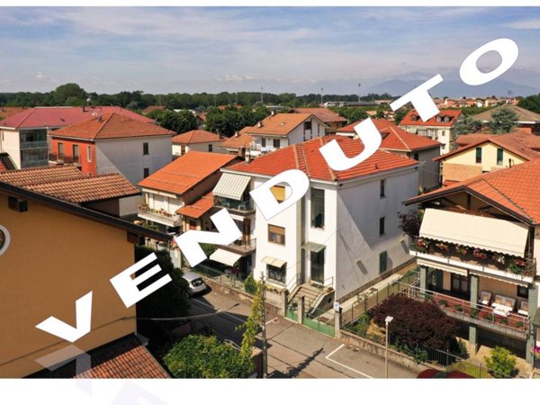 appartamento in vendita a Beinasco in zona Borgaretto