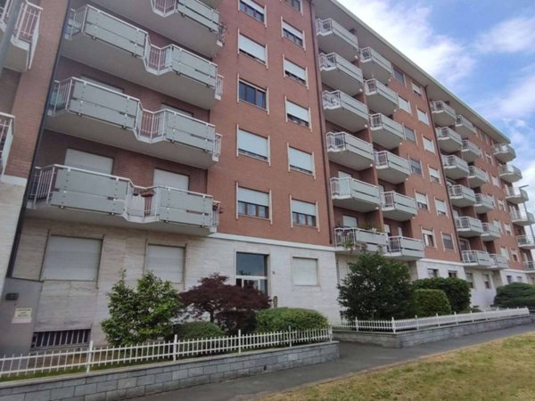 appartamento in vendita a Beinasco in zona Fornaci