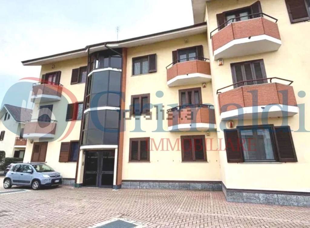 appartamento in vendita a Beinasco in zona Borgaretto