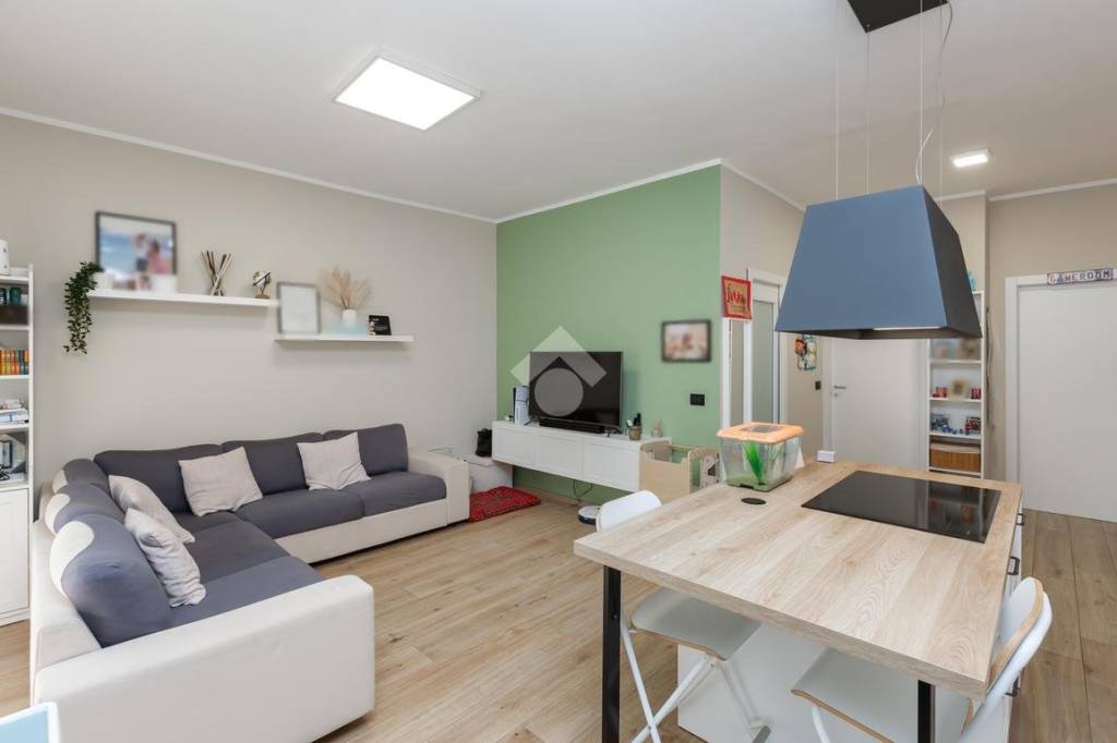 appartamento in vendita a Beinasco in zona Borgaretto