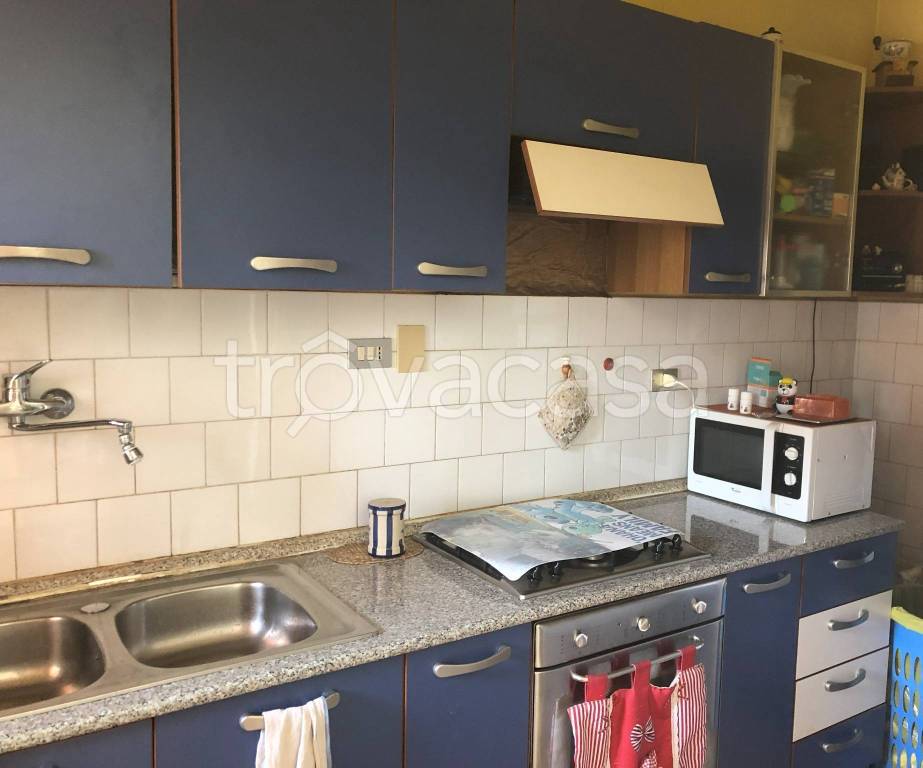 appartamento in vendita a Beinasco in zona Borgaretto