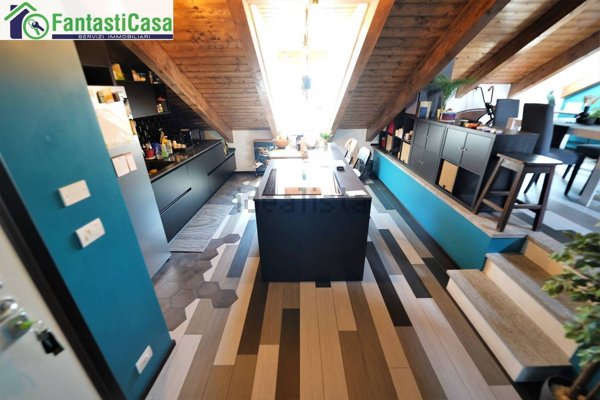 appartamento in vendita a Beinasco in zona Borgaretto