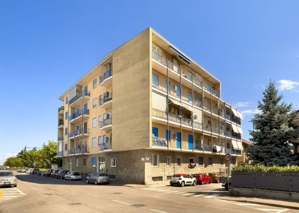 appartamento in vendita a Beinasco in zona Fornaci