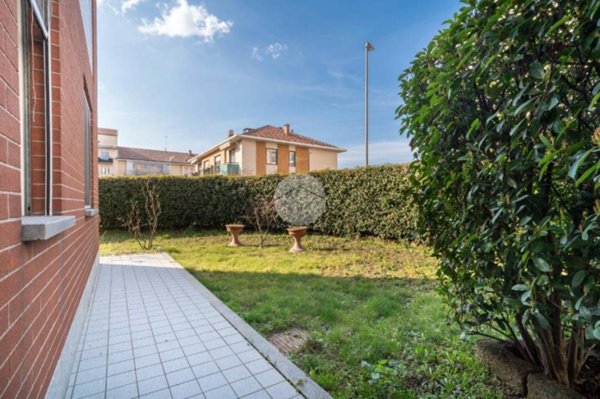 appartamento in vendita a Beinasco in zona Fornaci