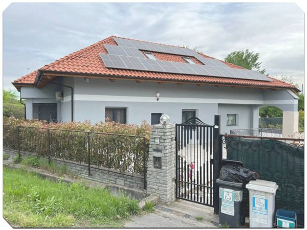 casa indipendente in vendita a Beinasco