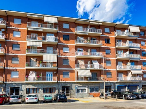 appartamento in vendita a Beinasco in zona Fornaci