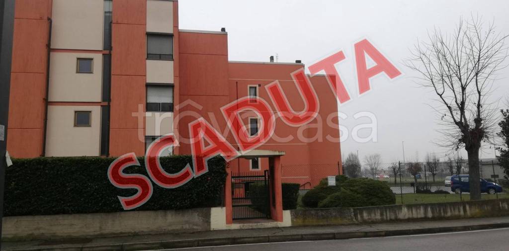 appartamento in vendita a Beinasco in zona Borgaretto