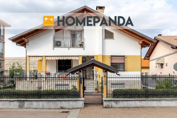 casa indipendente in vendita a Beinasco in zona Borgaretto
