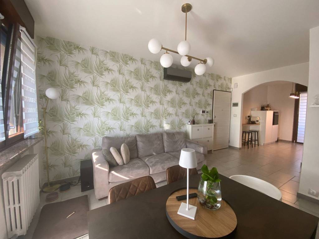 appartamento in vendita a Beinasco in zona Borgaretto