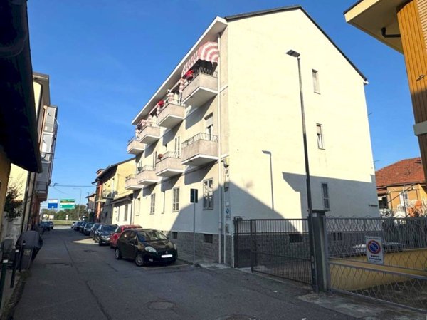 appartamento in vendita a Beinasco in zona Fornaci