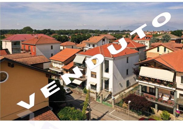appartamento in vendita a Beinasco in zona Borgaretto