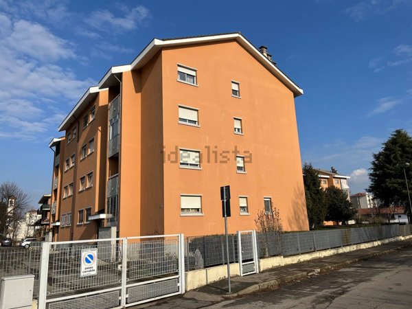 appartamento in vendita a Beinasco in zona Borgaretto