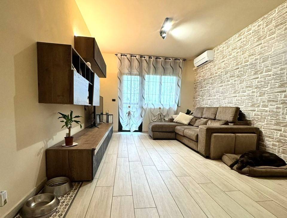 appartamento in vendita a Beinasco in zona Borgaretto