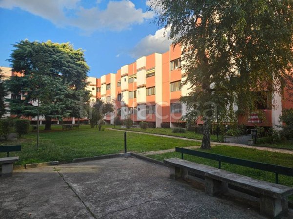 appartamento in vendita a Beinasco in zona Borgaretto