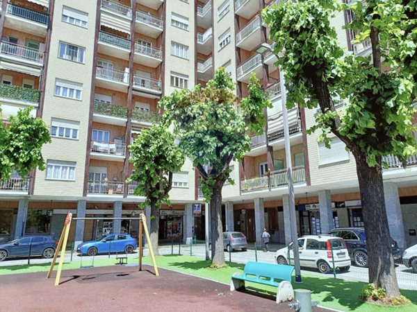 appartamento in vendita a Beinasco in zona Borgaretto