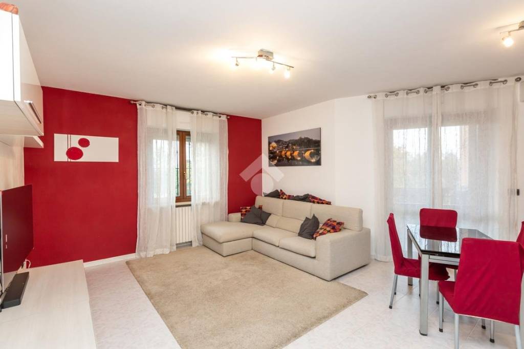 appartamento in vendita a Beinasco in zona Borgaretto