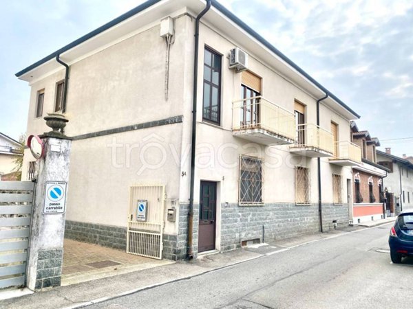 appartamento in vendita a Beinasco in zona Borgaretto