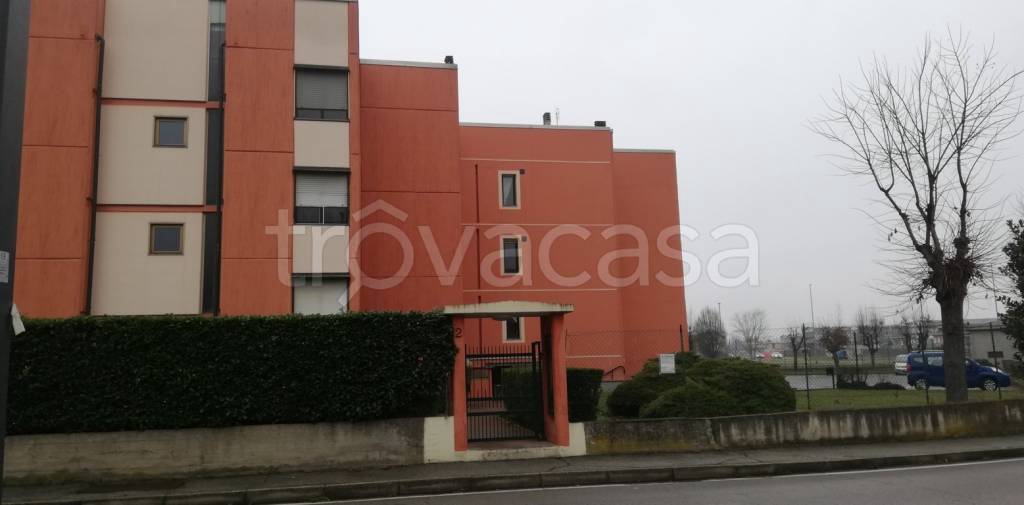 appartamento in vendita a Beinasco in zona Borgaretto