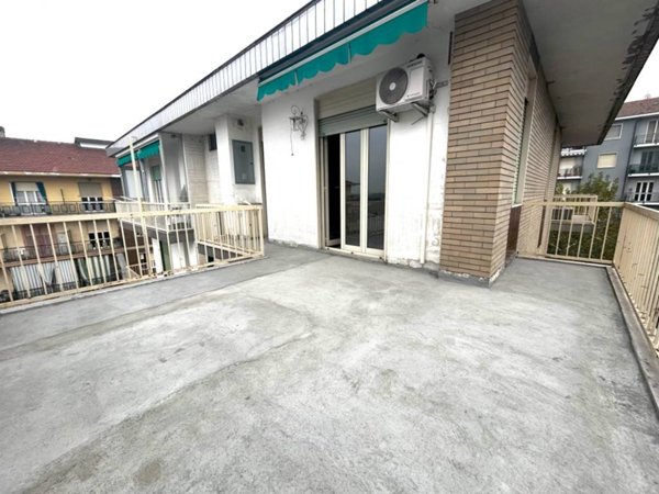 appartamento in vendita a Beinasco in zona Borgaretto