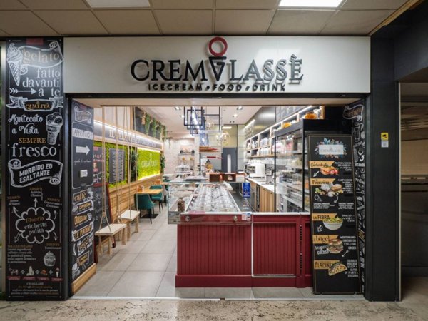 negozio in vendita a Beinasco in zona Fornaci