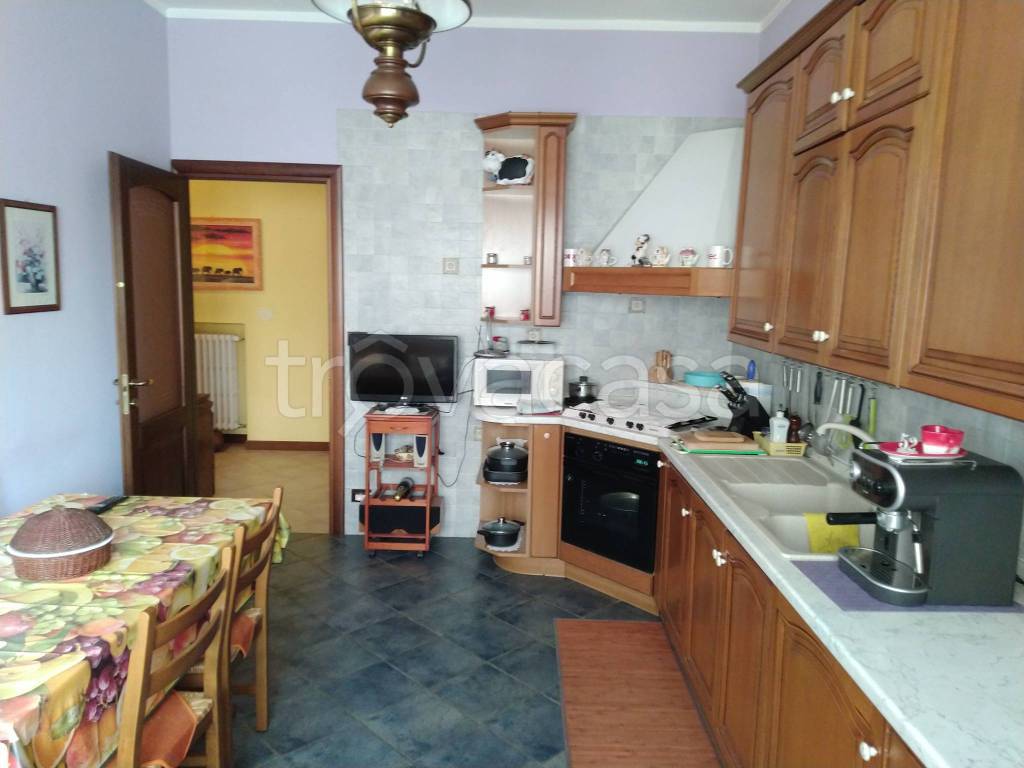 appartamento in vendita a Beinasco in zona Borgaretto