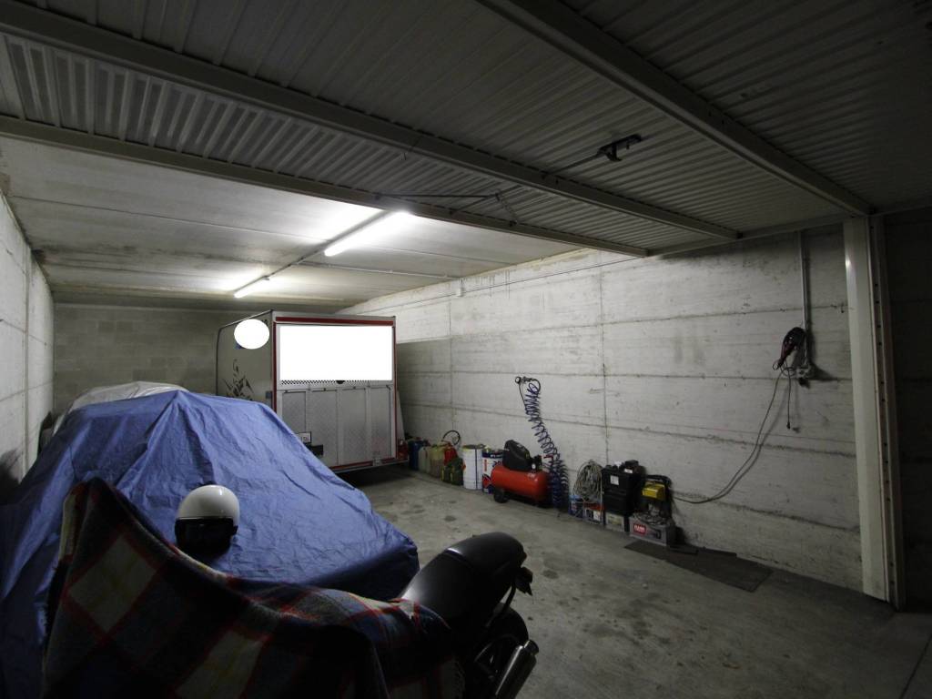 locale di sgombero in vendita a Beinasco