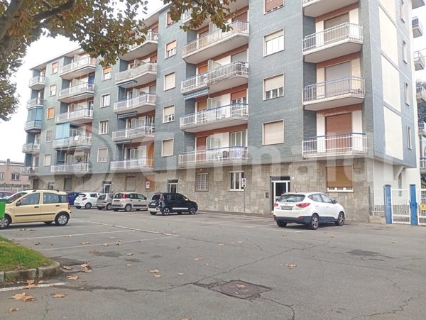 appartamento in vendita a Beinasco in zona Borgaretto