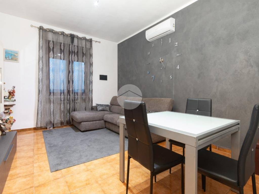 appartamento in vendita a Beinasco in zona Fornaci