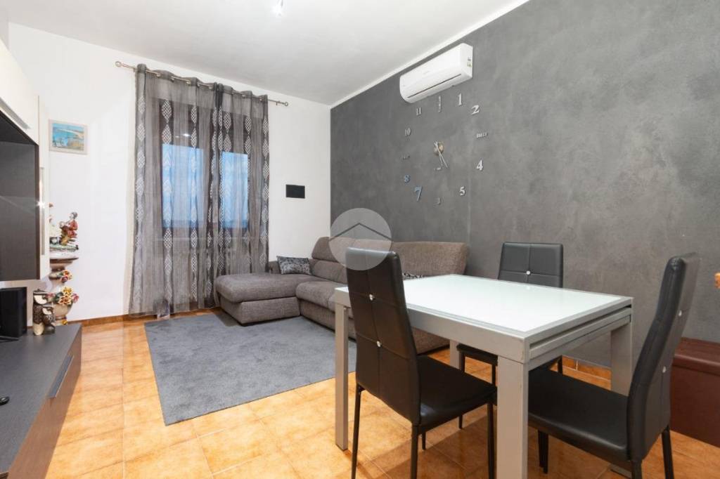 appartamento in vendita a Beinasco in zona Borgaretto