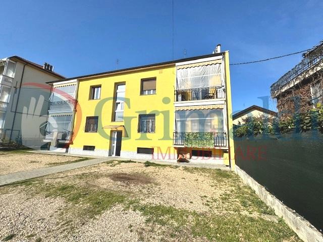 appartamento in vendita a Beinasco in zona Borgaretto
