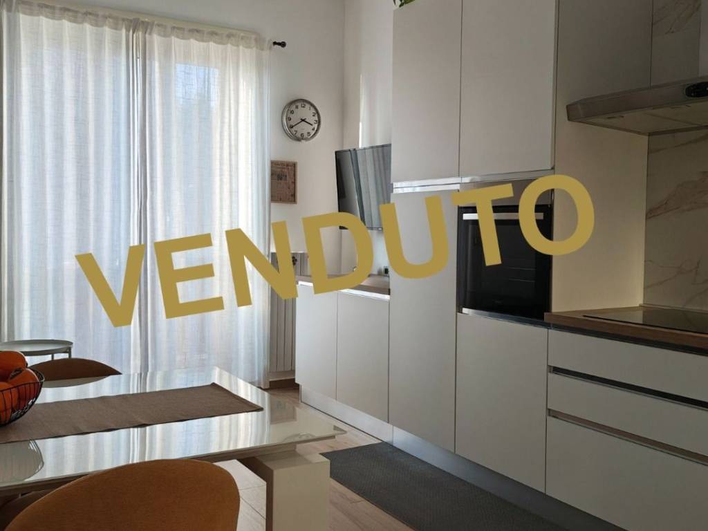 appartamento in vendita a Beinasco in zona Borgaretto