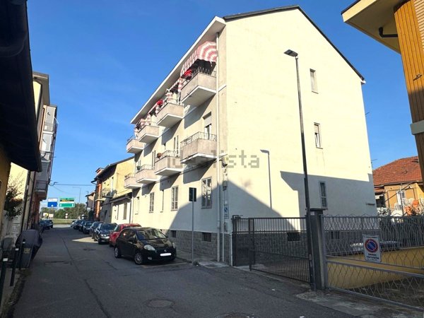 appartamento in vendita a Beinasco in zona Fornaci