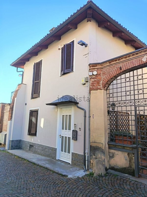 casa indipendente in vendita a Beinasco