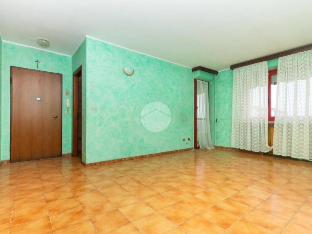 appartamento in vendita a Beinasco in zona Borgaretto