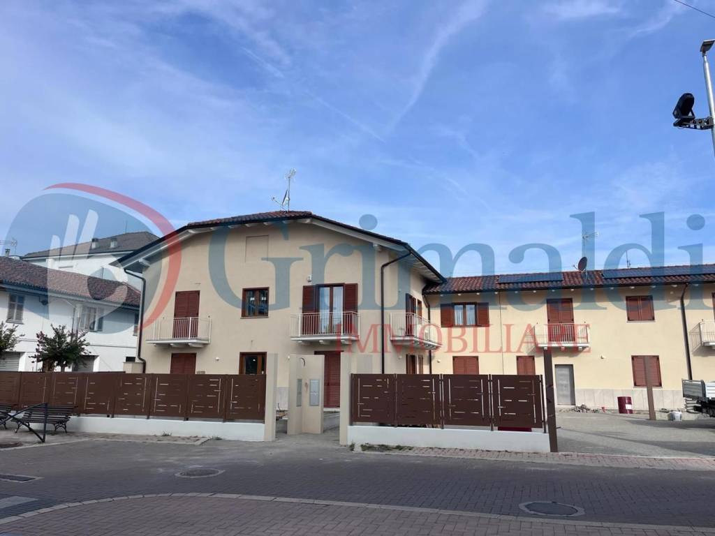 casa indipendente in vendita a Beinasco in zona Borgaretto