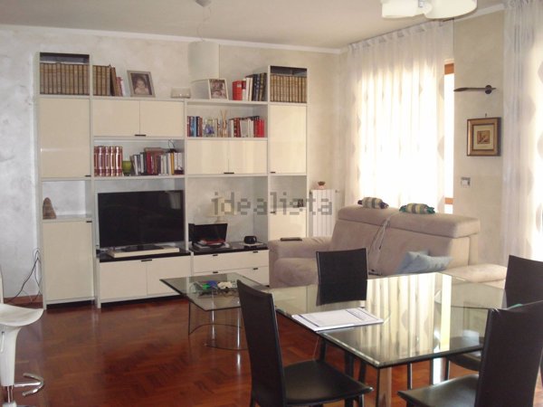 appartamento in vendita a Beinasco in zona Borgaretto