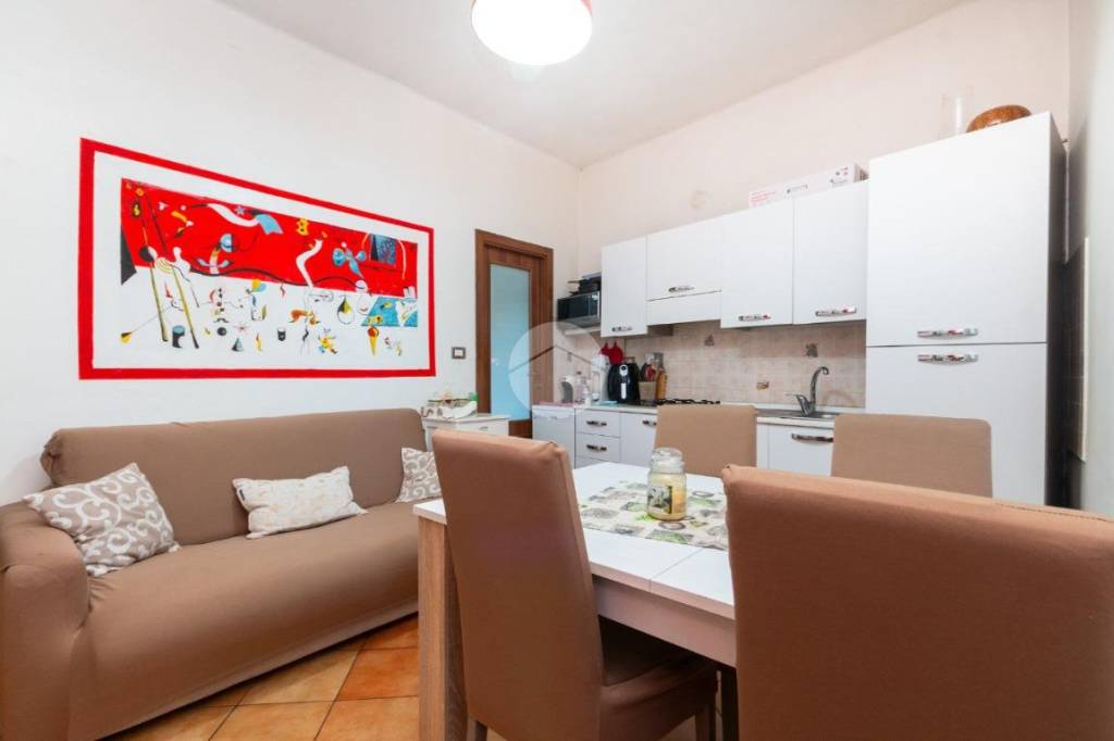 appartamento in vendita a Beinasco in zona Borgaretto